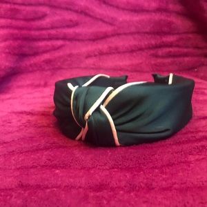 Anthropologie NWOT green top-knot headband